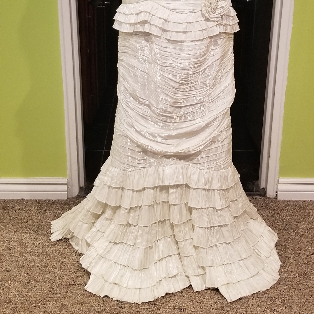 NWT Formal Dress With Ruching, Ruffles, And Jacket - Picture 5 of 10